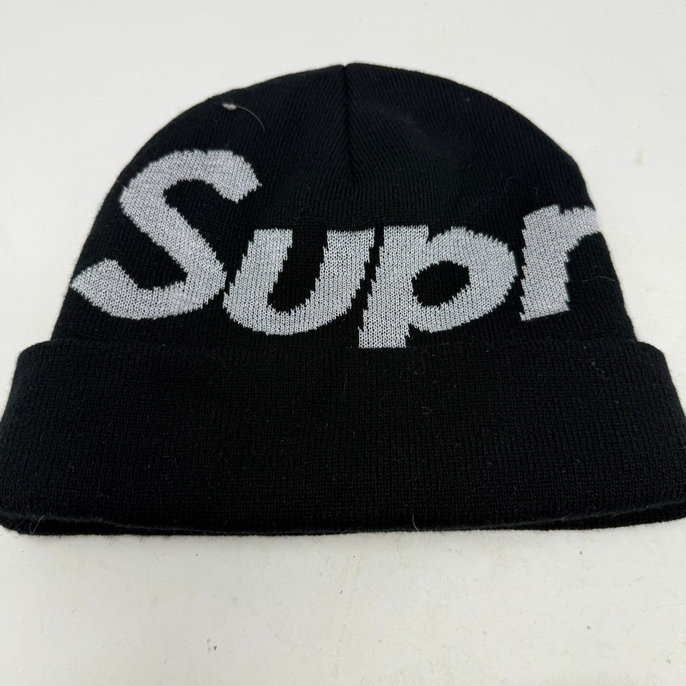 Supreme Beanie Mens OS Big Logo Black Grey Knit Cuffed EUC